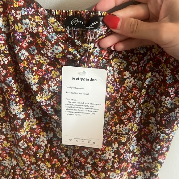 Pretty garden summer dress - Picture 3 of 3